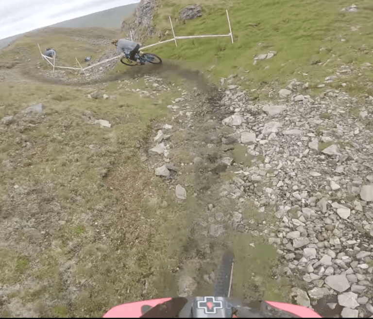 VIDEO: DEAKS AT ARD ROCK