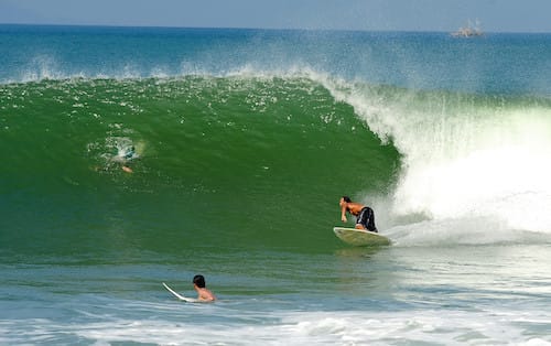 Java surf bottom turn