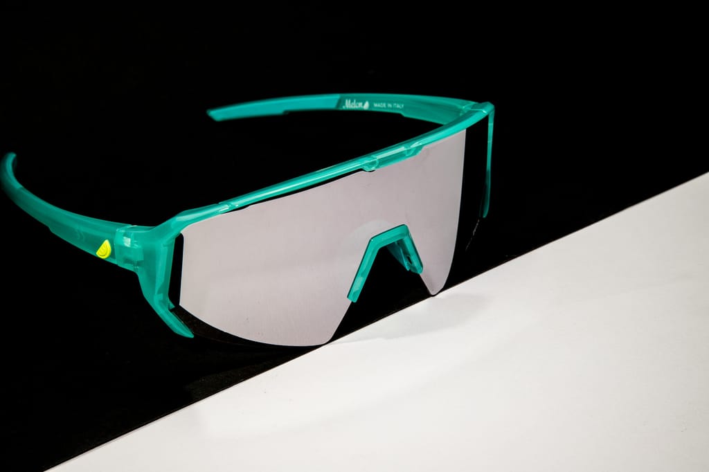 Alleycat Turquoise with Silver Lens